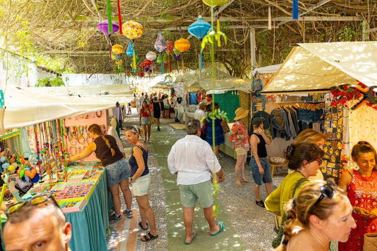 Las Dalias Hippy Market by Ibiza Spotlight - Peter Young 07 2026