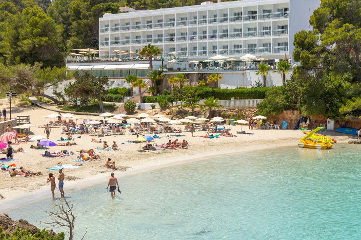 Arenal petite en portiatx carpeta pete young