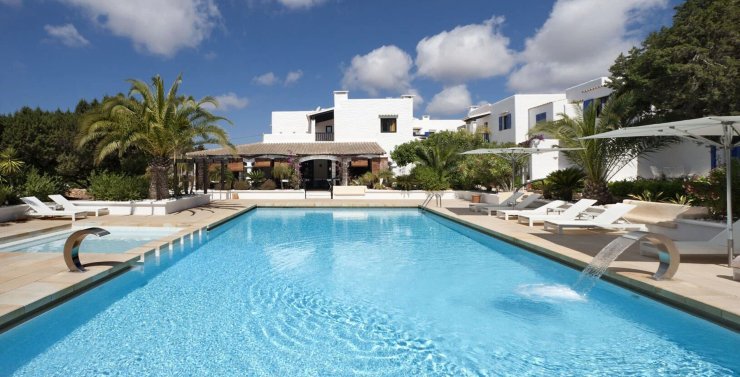 Paraiso de los Pinos, from its own website, 01 2026