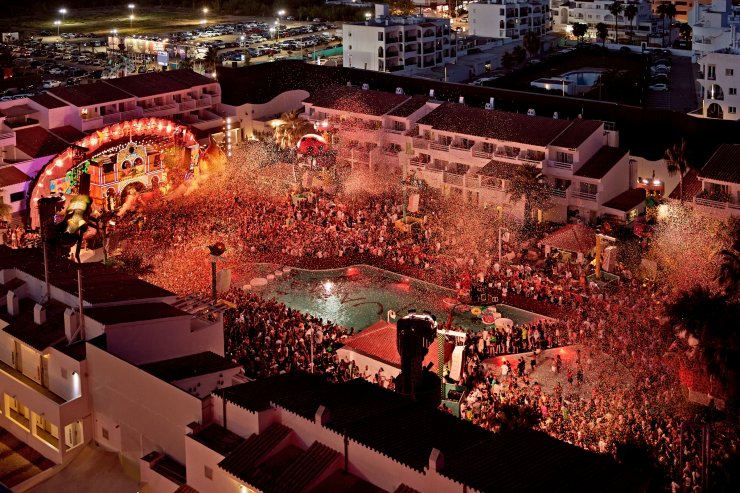 elrow im Freien | Ushuaïa Ibiza