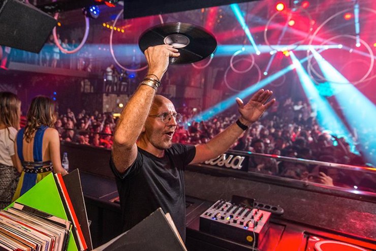 Sven Väth presents Cocoon | Amnesia