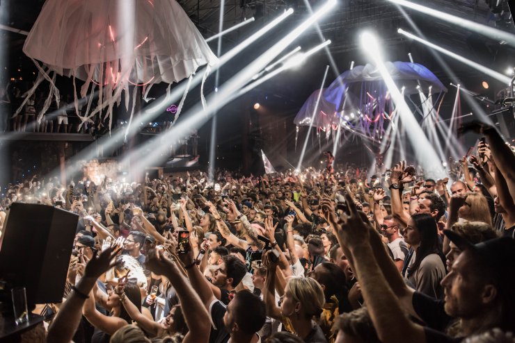 Sven Väth presents Cocoon | Amnesia