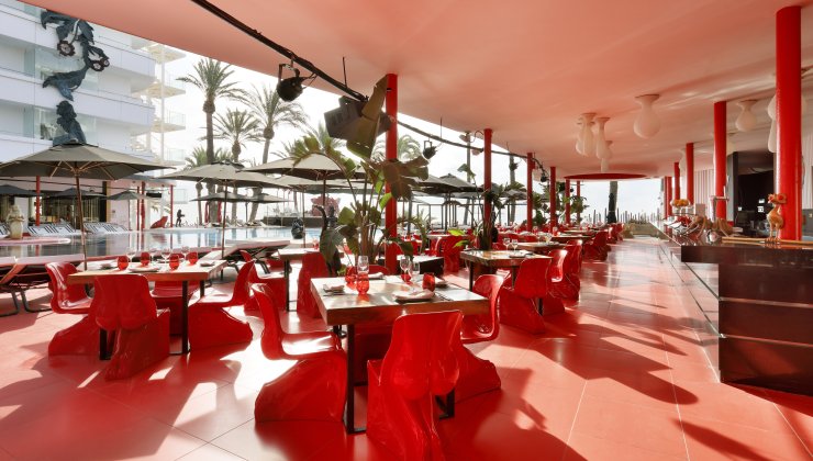 The Oyster and Caviar Bar, received 07 2026