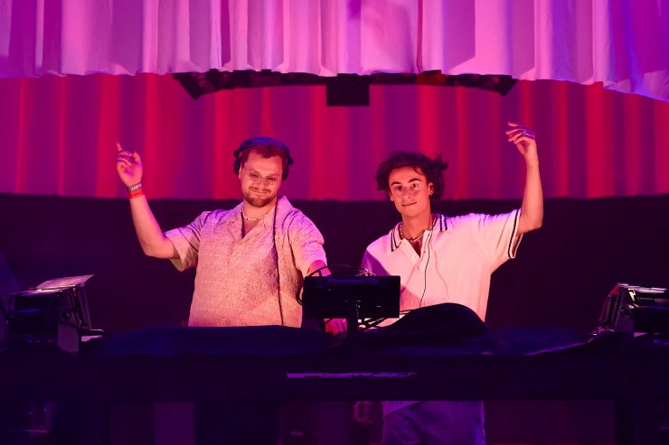 ANOTR present On A Trip | [UNVRS]