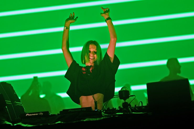 Galactic Circus | [UNVRS]