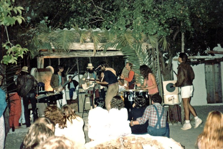 Restaurantbewertung: Kulturzentrum Las Dalias Café setzt die historische Tradition in San Carlos fort