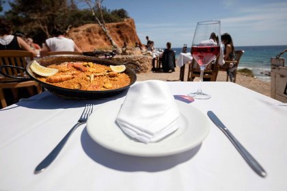 Great places to eat by the sea in winter on Ibiza