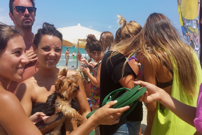 Havaianas beach party by Jane C