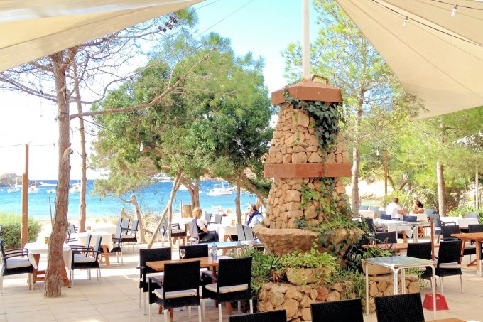 Can Jaume Restaurant, Cala Vadella Outdoor area