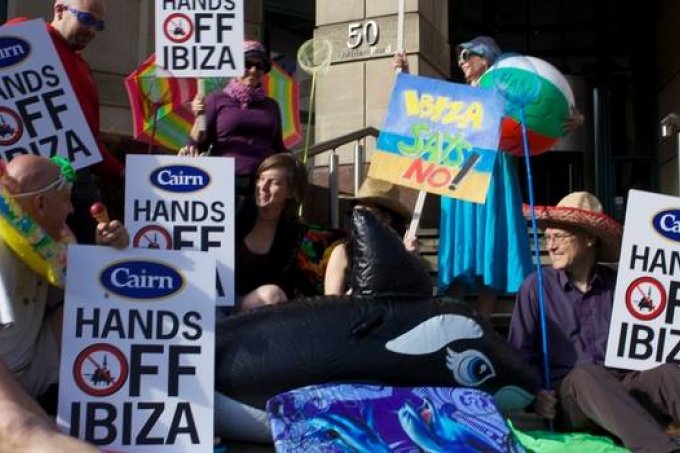Greenpeace protesting at Cairn Energy head office, Edinburgh by Greenpeace