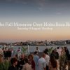Der Aufgang des Vollmonds über dem Nobu Ibiza Bay