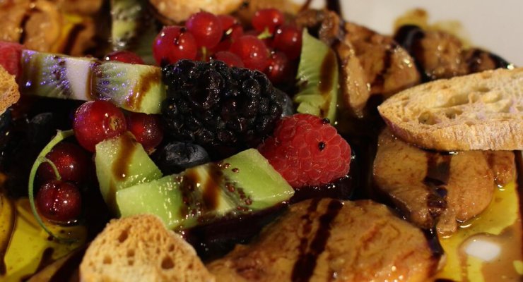 Photo by Spotlight - Pete 2015