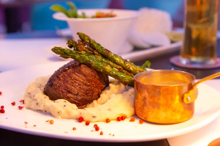 Wi-Ki-Woo Steak - Peter Young - 2021