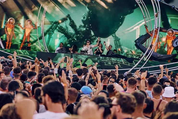 ANTS Invasion | Ushuaïa