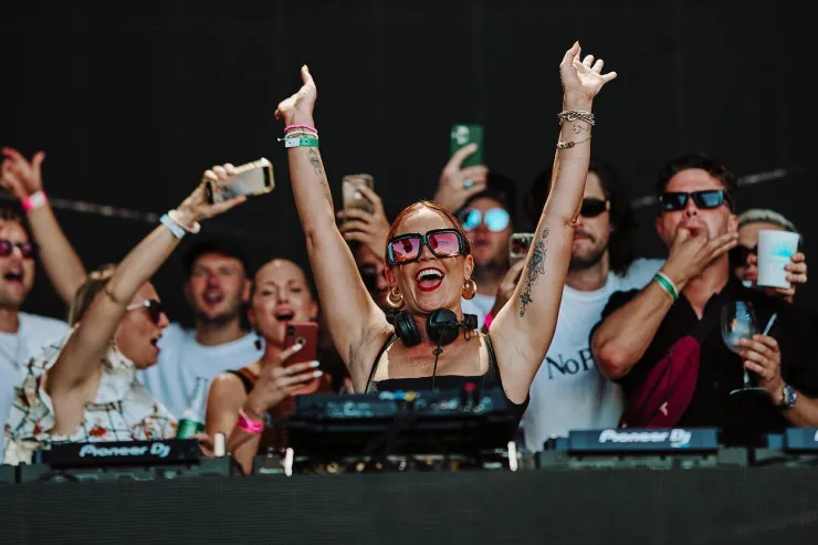 Arielle Free | ANTS | Ushuaïa