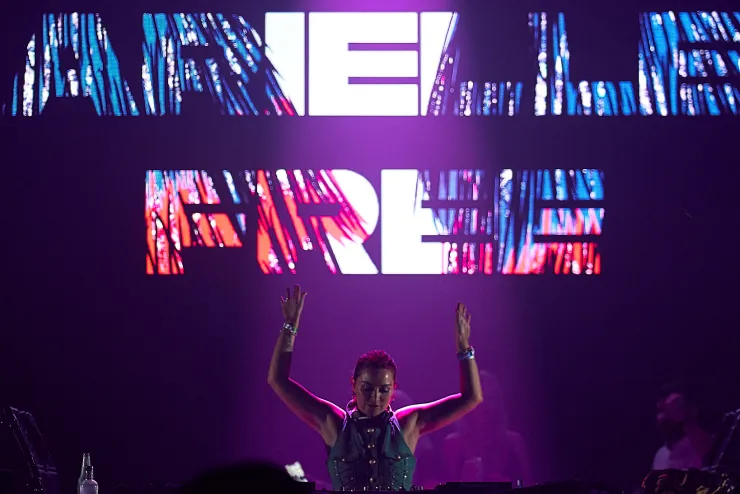Immagine fornita da Adam Wilson (TNL Press) 2022 Arielle Free | Future Rave | Hï Ibiza