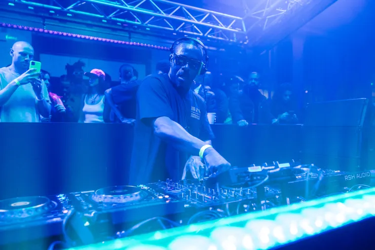 Cuttin' Headz X Más Tiempo | The Beams London by Jake Davis