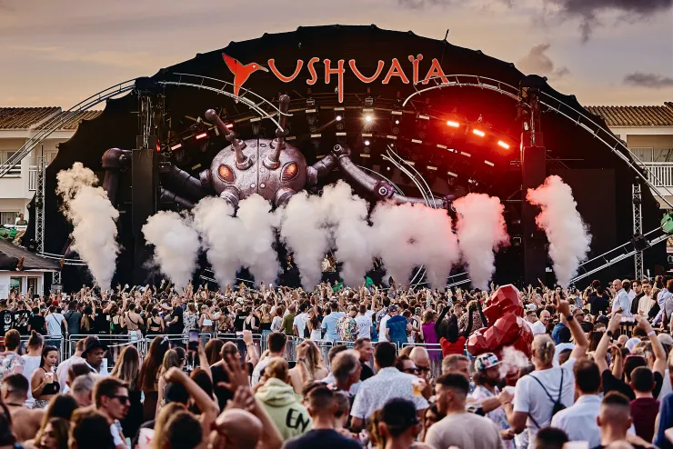 Image supplied by TNL Press summer 2022 ANTS | Ushuaïa