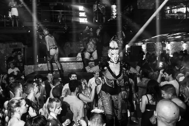 Bild aufgenommen von La Skimal, bereitgestellt von Rob Chadwick (Jukebox PR), Mai 2023 HE.SHE.THEY. | Amnesia Ibiza by La Skimal