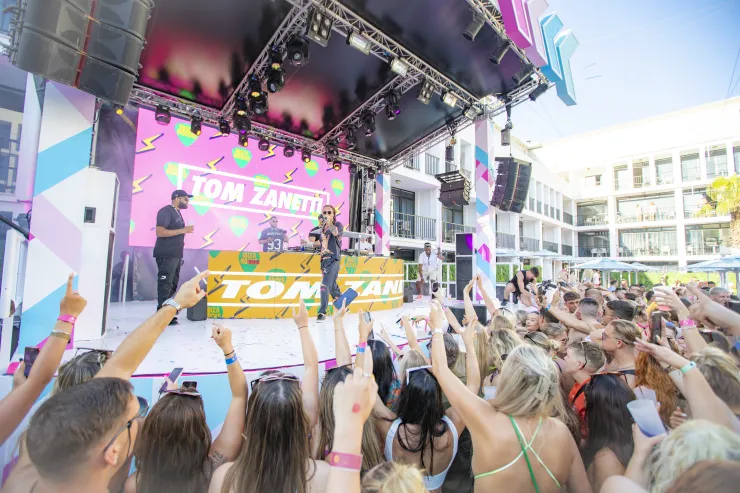 Tom Zanetti Pool Party | Ibiza Rocks