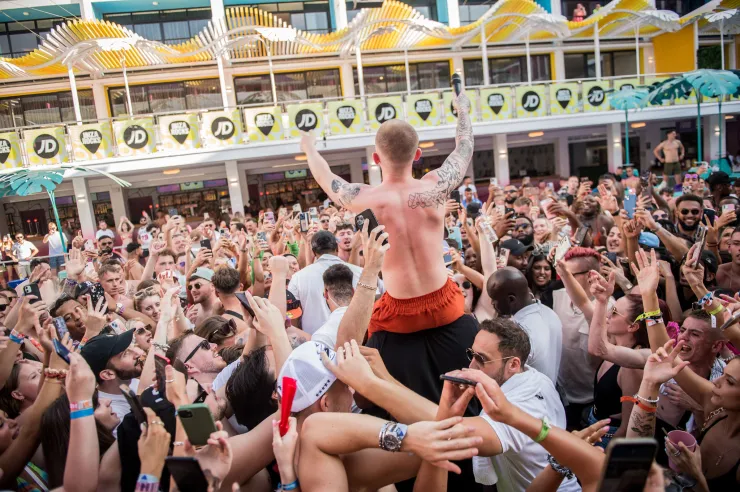 Aitch2o Pool Party | Ibiza Rocks by Gabi Escalofrios