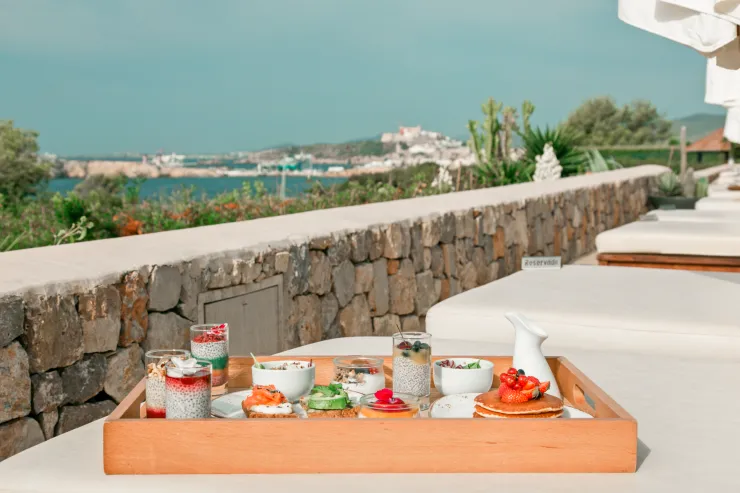 Bild aufgenommen von Adolf Comes, bereitgestellt von Pacha Press Sommer 2022 D-Lounge | Destino Pacha Resort by Adolf Comes