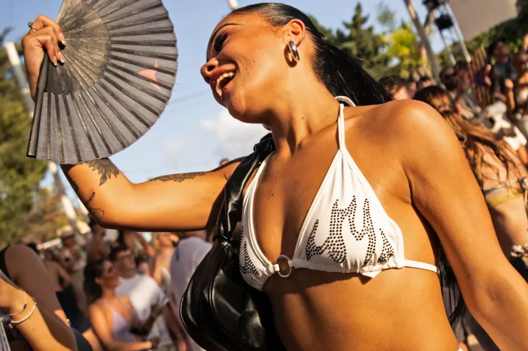 Immagine scattata da Daisy Denham, fornita da Rebecca Whelan (BBC Radio 1 Project Manager of Events) agosto 2024 BBC Radio 1 Dance Live | 528 Ibiza by Daisy Denham