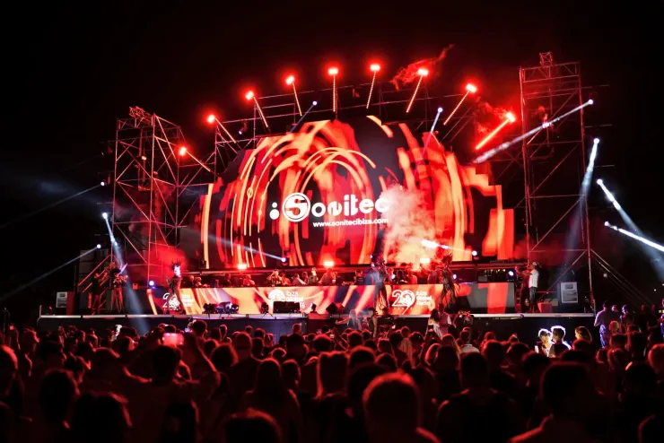 Immagine scaricata dalla pagina Facebook di Ibiza Global Radio, pubblicata nell'agosto 2024 Ibiza Global Festival 2024 | S'Arenal |San Antonio