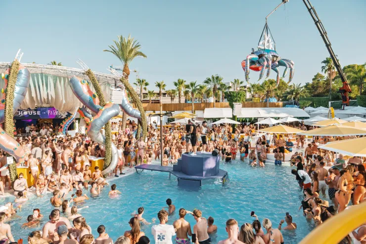 Immagine fornita da Lucy Base (HIP) settembre 2024 House In Paradise | O Beach Ibiza