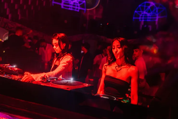 Appetite | Club Chinois by Louis Nesbitt
