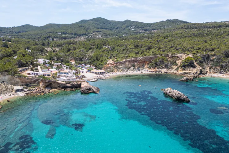 Cala Xarraca por Peter Young