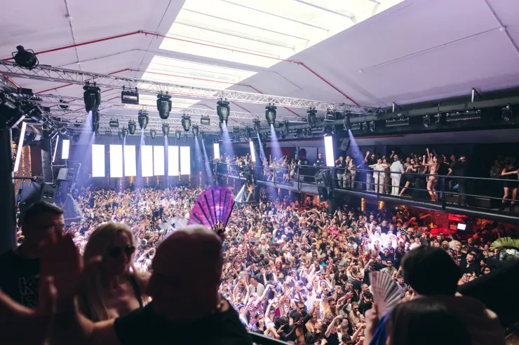 Festa di apertura dell'Amnesia