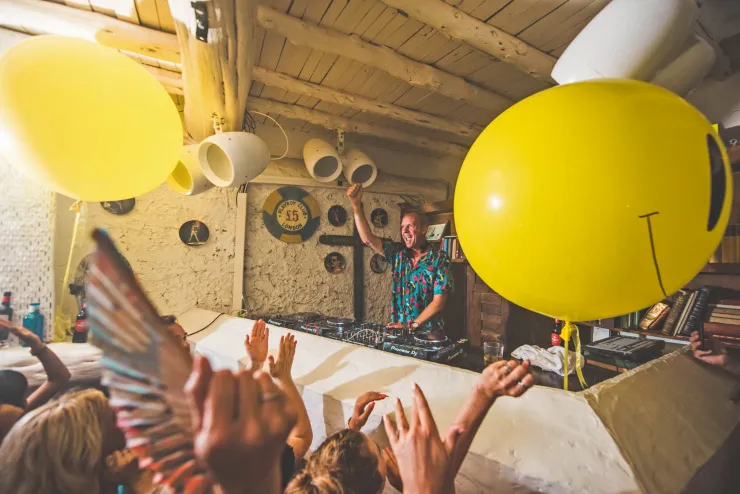 I consigli dello staff: i cinque migliori DJ set da non perdere a Ibiza ad agosto, selezionati da Lissy Lü.