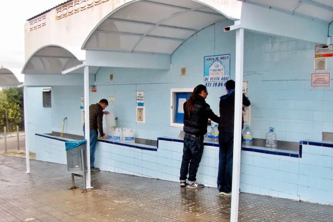 Photo Fuentejara refilling station by